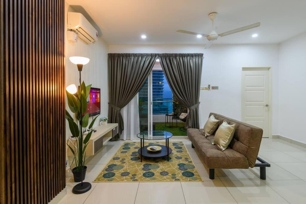 2R1B/Seaview Tropical /1~8Pax/Gurney Mansion One George Town Exterior foto