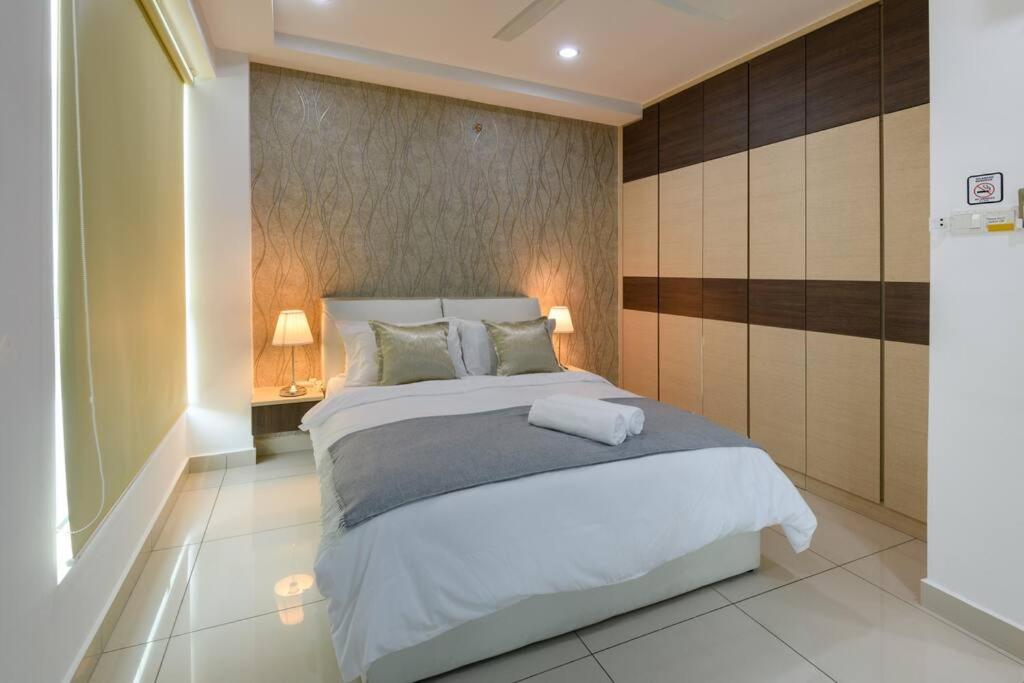 2R1B/Seaview Tropical /1~8Pax/Gurney Mansion One George Town Exterior foto