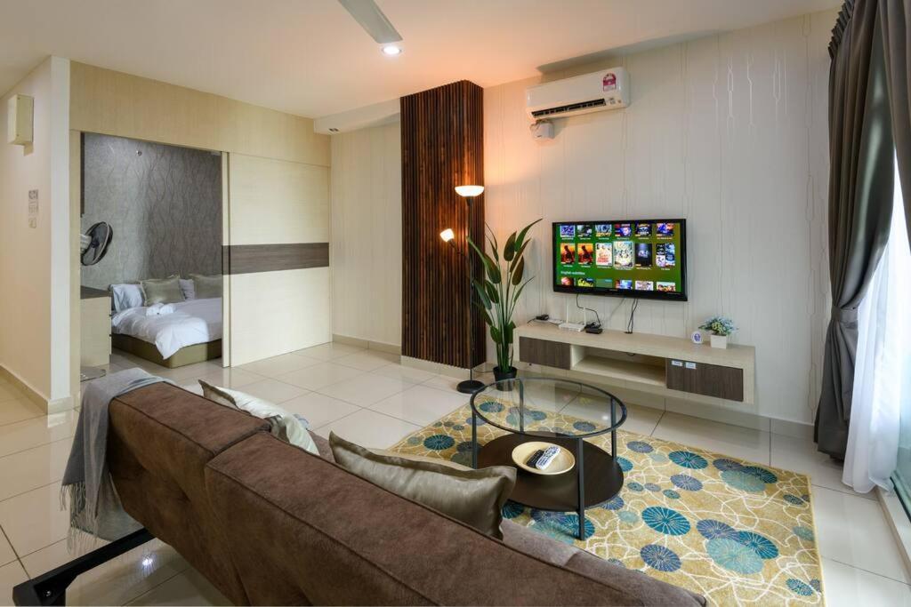 2R1B/Seaview Tropical /1~8Pax/Gurney Mansion One George Town Exterior foto